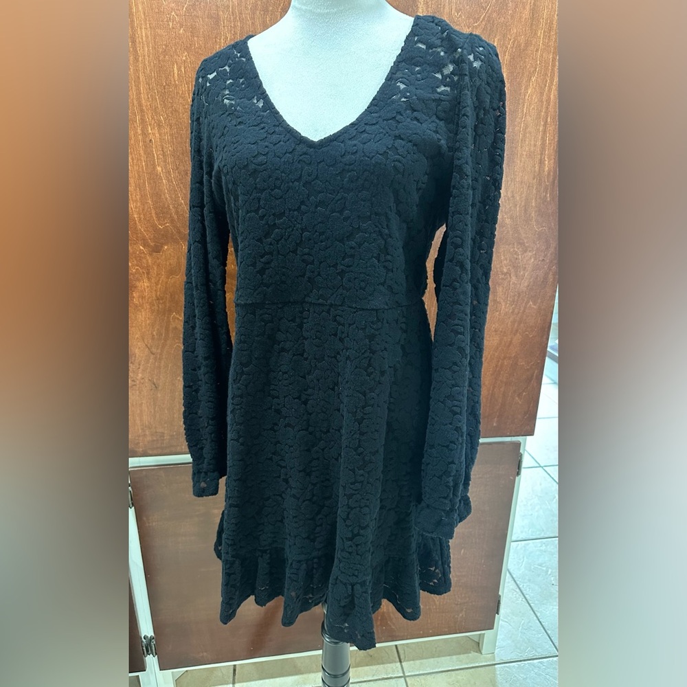 Elegant Black Lace Dress